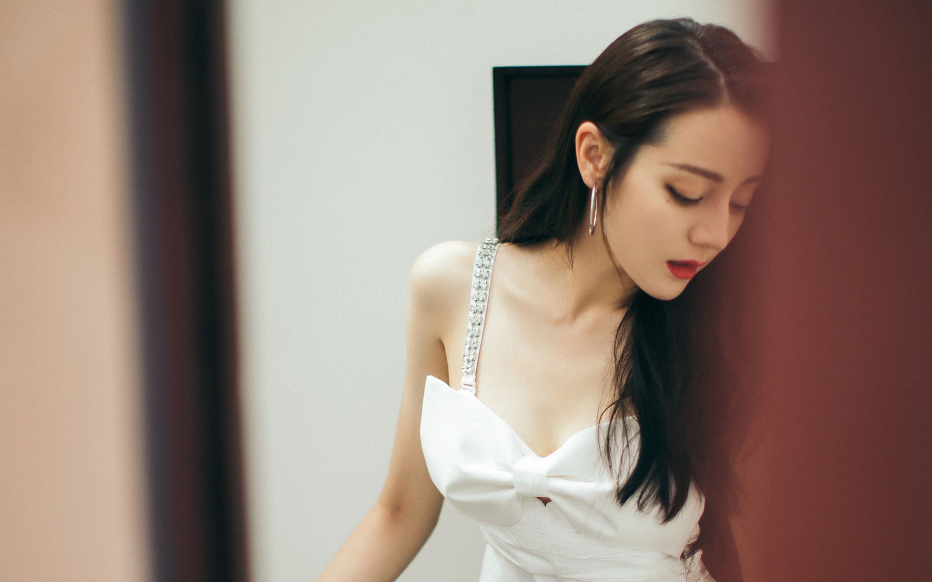 爱游戏综合娱乐-以“篮球+科技”为主题的创新赛事首次亮相上海，科技感篮球场